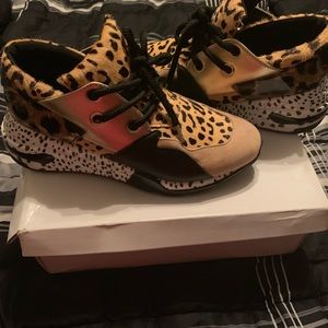 🔥Steve Madden (Cliff Animal)🔥